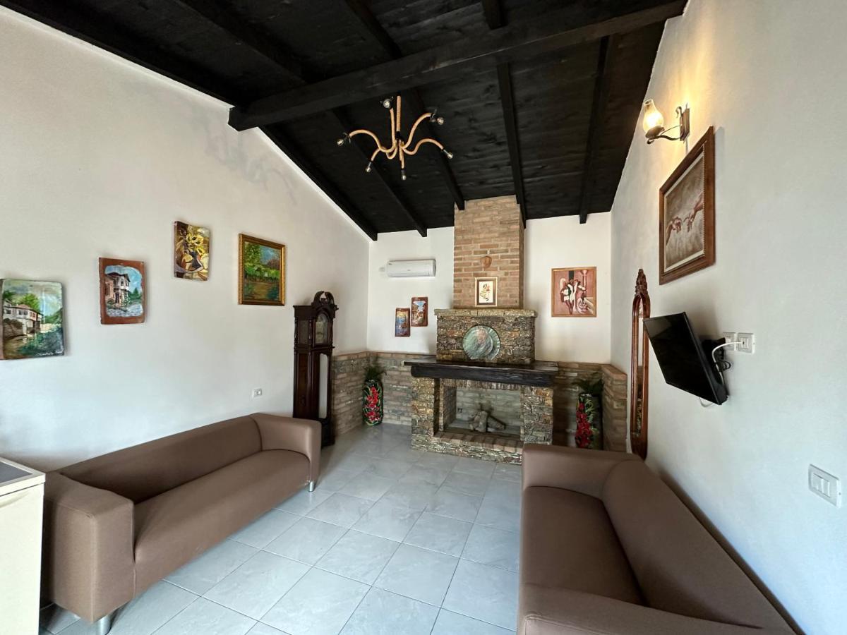 Ara E Vjeter Maison d'hôtes Velipojë